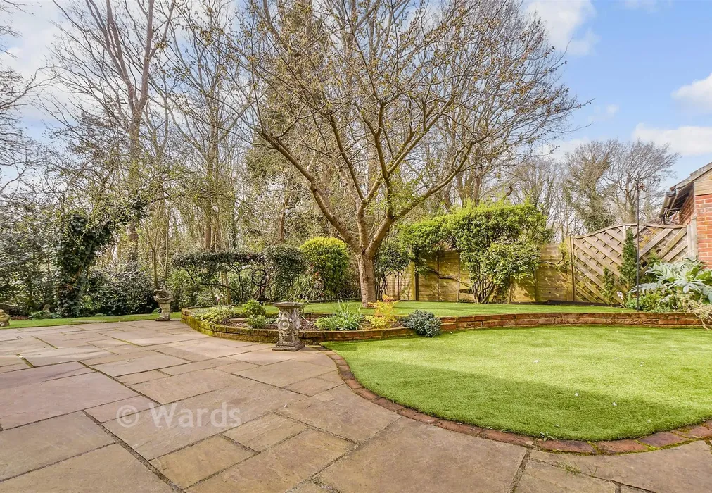 Rear Garden - Heather Bank, Paddock Wood, Tonbridge, Kent - Wards of Kent