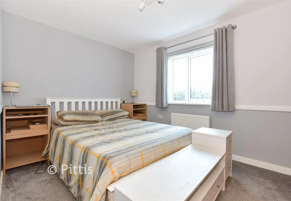 Bedroom 1 - Godric Road, Newport, Isle of Wight - Wards of Kent
