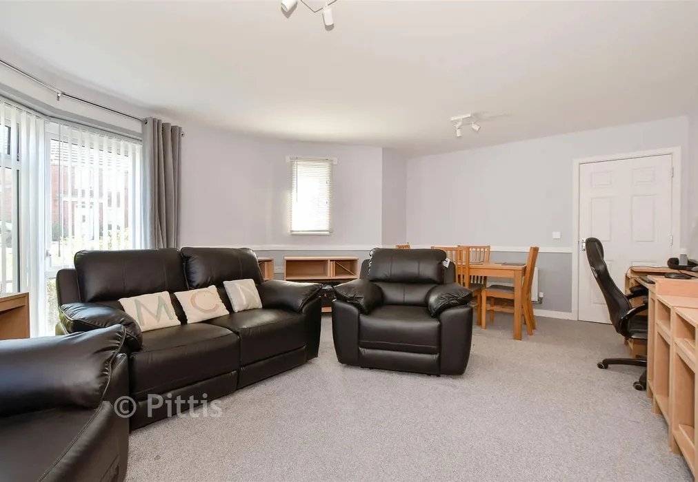 Lounge/Dining Room - Godric Road, Newport, Isle of Wight - Wards of Kent