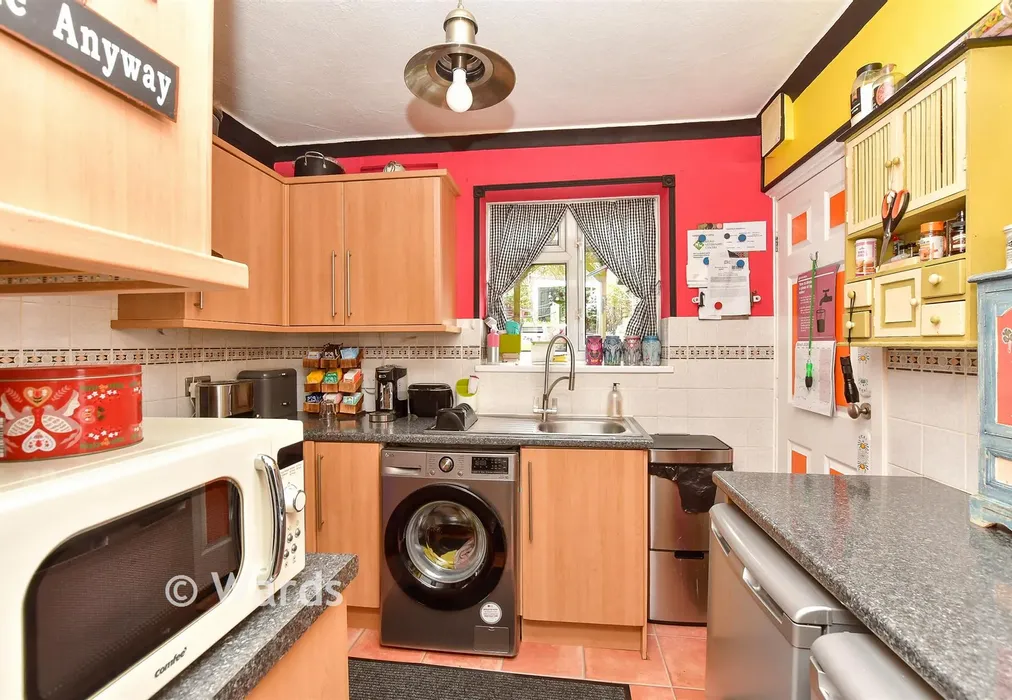 Kitchen - Longley Road, Rochester, Kent - Wards of Kent