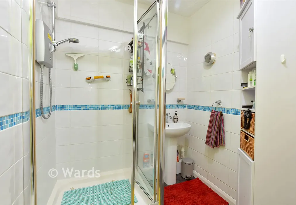 Shower Room - Longley Road, Rochester, Kent - Wards of Kent