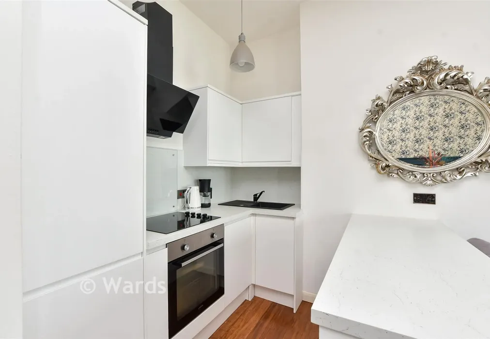 Kitchen - Lewis Crescent, Cliftonville, Margate, Kent - Wards of Kent