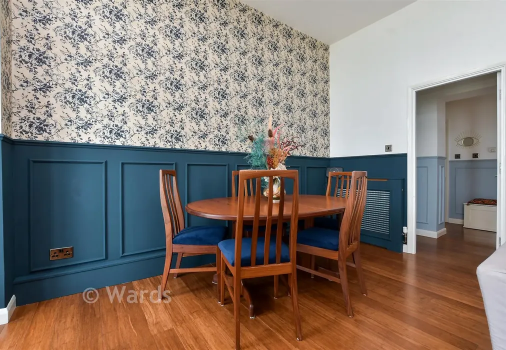 Lounge/Diner - Lewis Crescent, Cliftonville, Margate, Kent - Wards of Kent