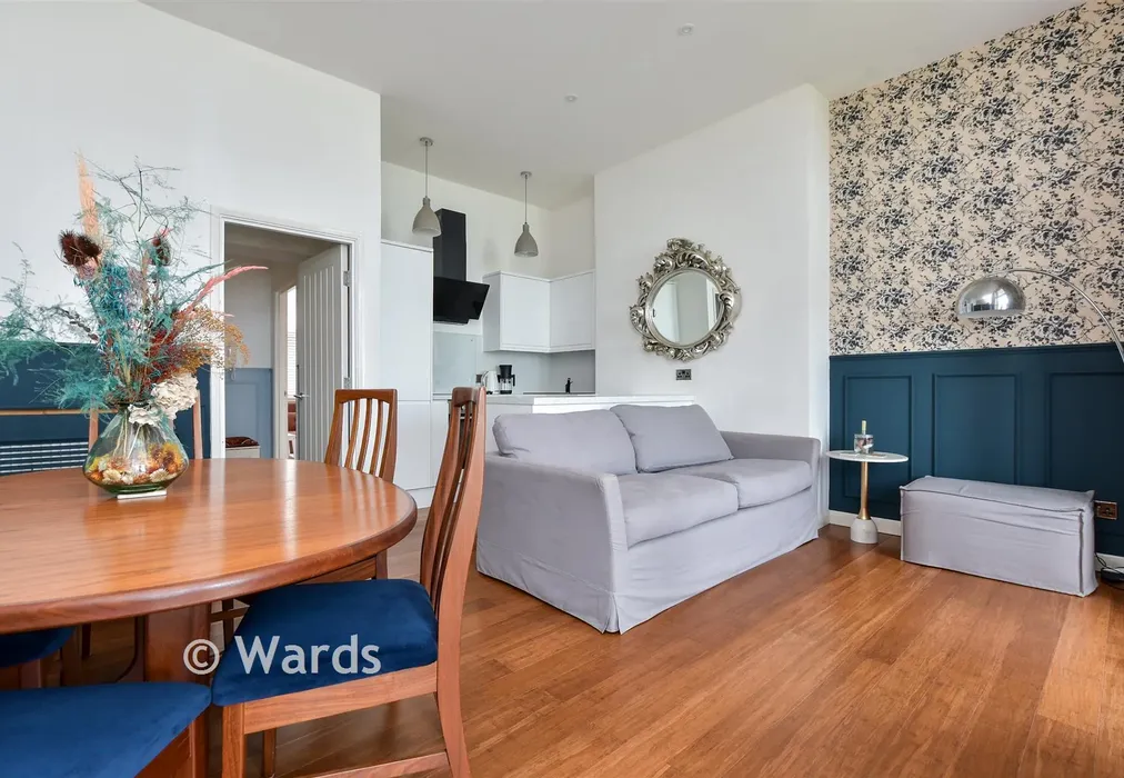 Lounge/Diner - Lewis Crescent, Cliftonville, Margate, Kent - Wards of Kent