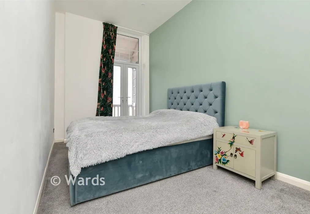 Bedroom 1 - Lewis Crescent, Cliftonville, Margate, Kent - Wards of Kent