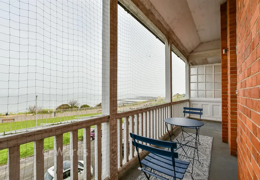 Balcony - Lewis Crescent, Cliftonville, Margate, Kent - Wards of Kent