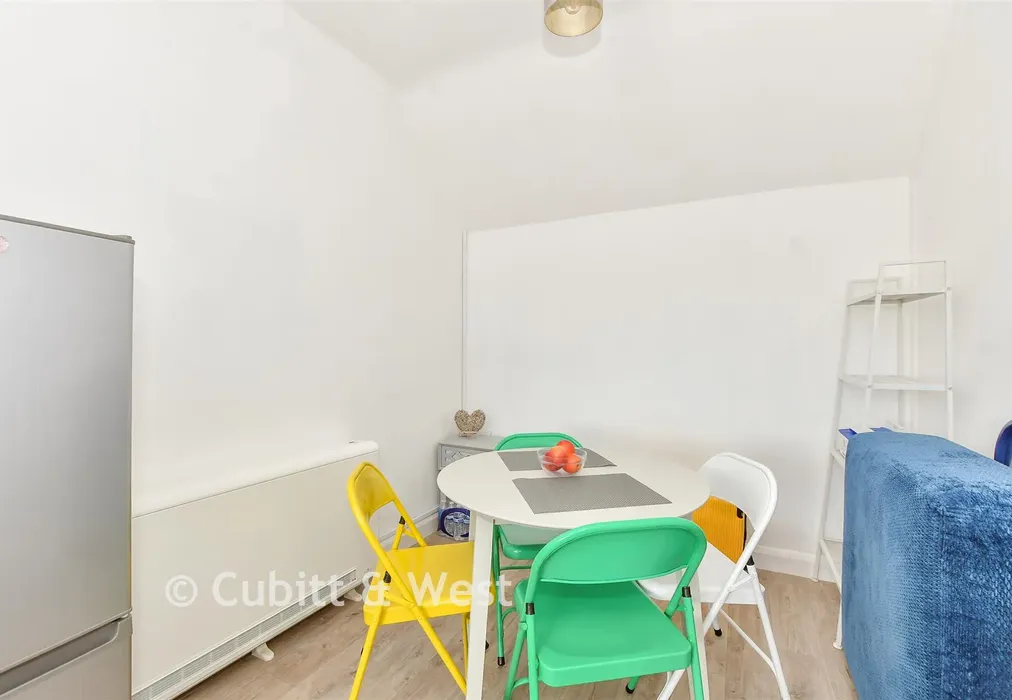 Kitchen/ Diner - Victoria Drive, Bognor Regis, West Sussex - Wards of Kent