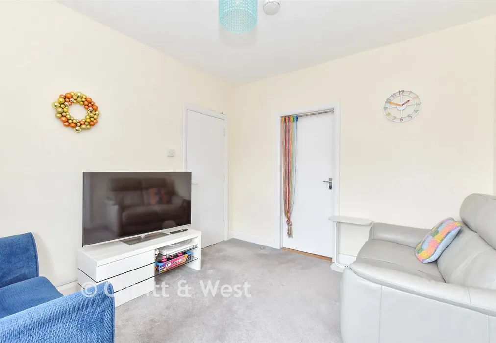 Lounge - Victoria Drive, Bognor Regis, West Sussex - Wards of Kent