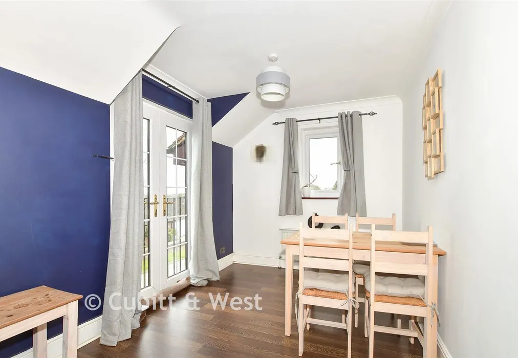 Lounge/Diner - Crowborough Hill, Crowborough, East Sussex - Wards of Kent