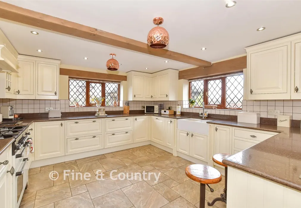 Kitchen - Mystole Lane, Mystole, Canterbury, Kent - Wards of Kent