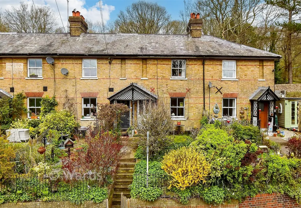 External (Web) - Wadhurst, East Sussex - Wards of Kent