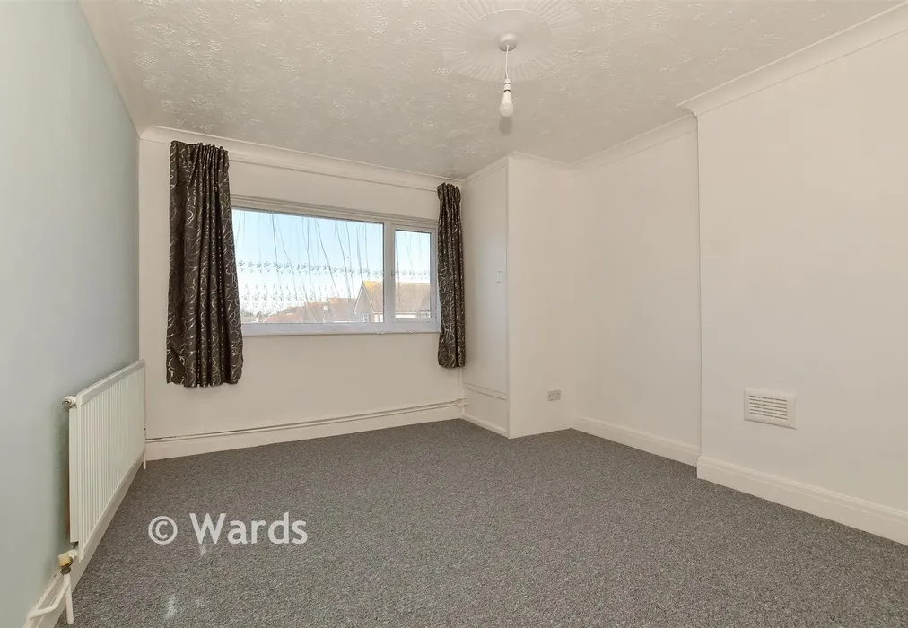 Bedroom 1 - Walmer Road, Whitstable, Kent - Wards of Kent