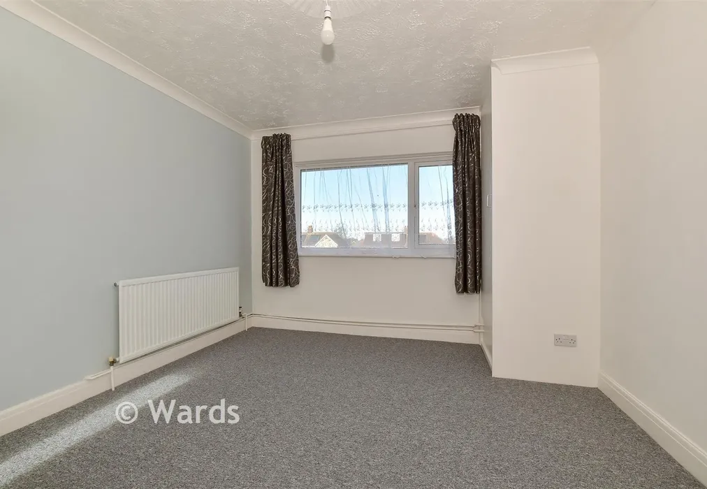 Bedroom 1 - Walmer Road, Whitstable, Kent - Wards of Kent