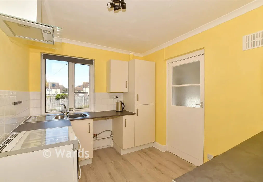 Kitchen - Walmer Road, Whitstable, Kent - Wards of Kent