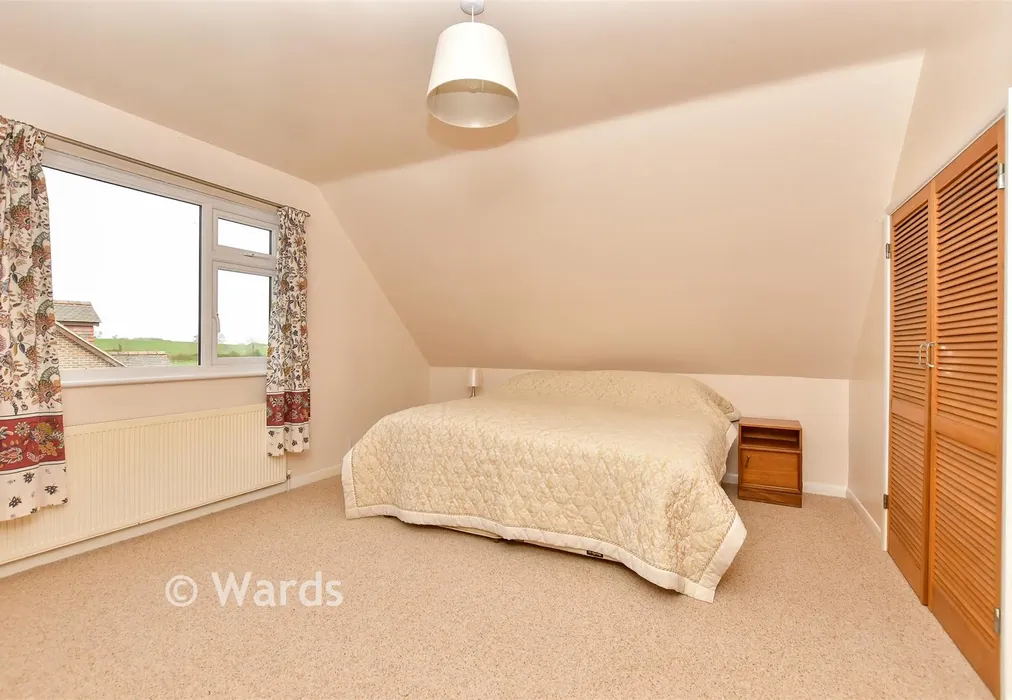Bedroom 2 - Church Road, Oare, Faversham, Kent - Wards of Kent