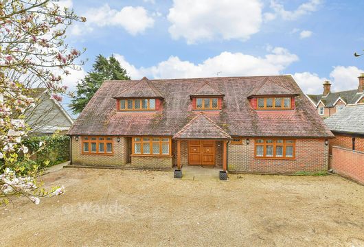 The Street, Cobham, Gravesend, Kent - Wards of Kent