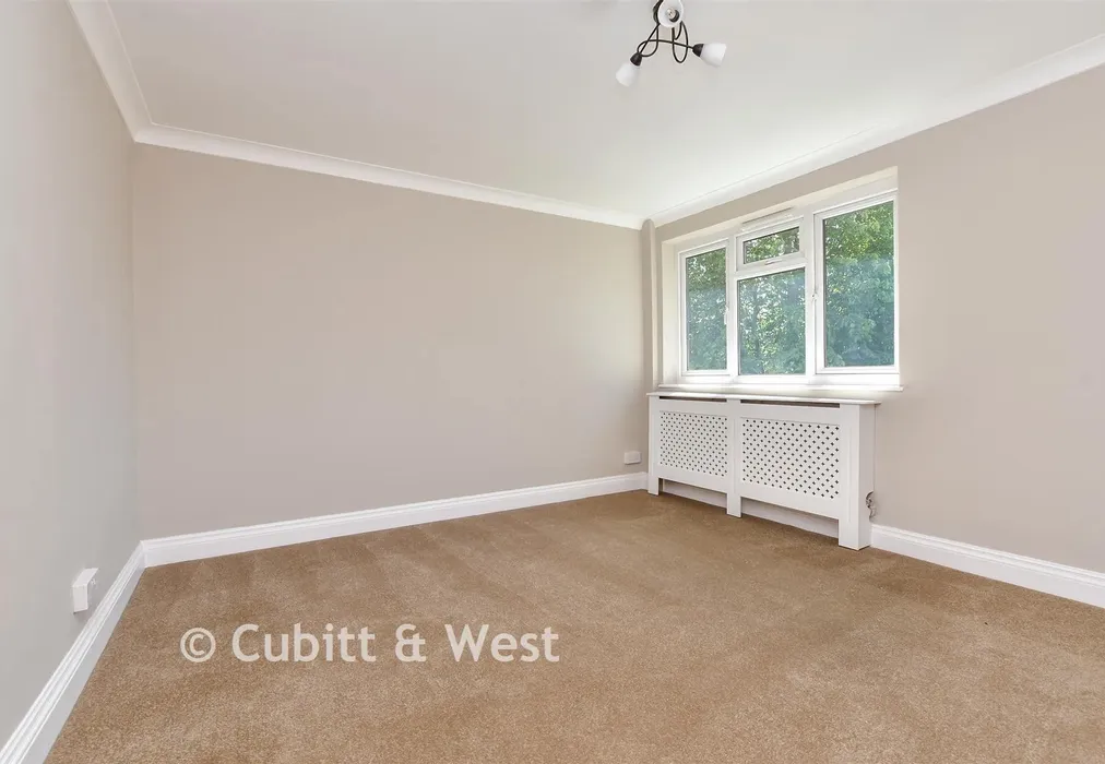 Lounge/Diner - St. James Road, Sutton, Surrey - Wards of Kent