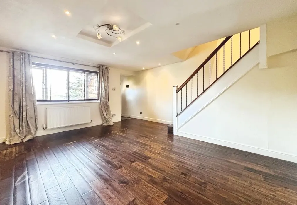 Lounge - Knights Manor Way Dartford DA1 - Wards of Kent