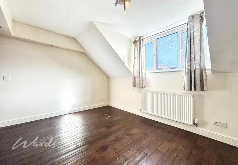 Bedroom 1 - Knights Manor Way Dartford DA1 - Wards of Kent