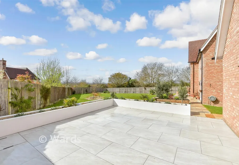 Patio / Decking - Vicarage Fields, Linton, Maidstone, Kent - Wards of Kent