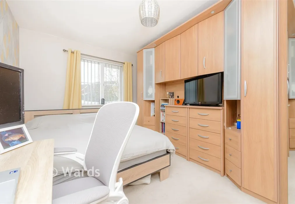 Bedroom 1 - Guinness Drive, Wainscott, Rochester, Kent - Wards of Kent