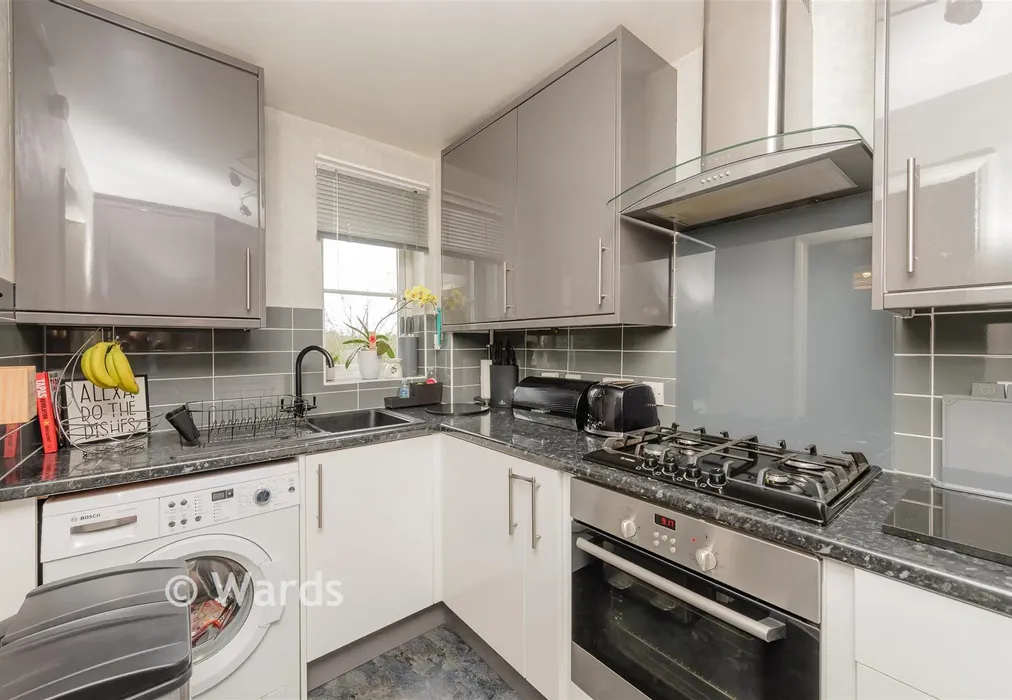 Kitchen - Guinness Drive, Wainscott, Rochester, Kent - Wards of Kent
