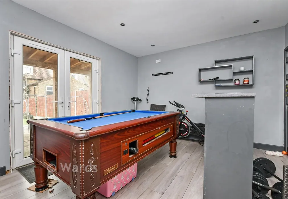 Workshop/Outbuildings - Connaught Road, Margate, Kent - Wards of Kent
