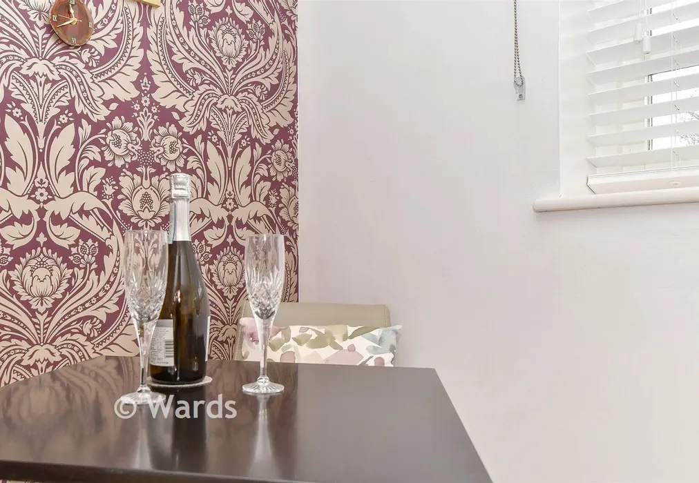 Internal Lifestyle Photograph - Swan Street, West Malling, Kent - Wards of Kent