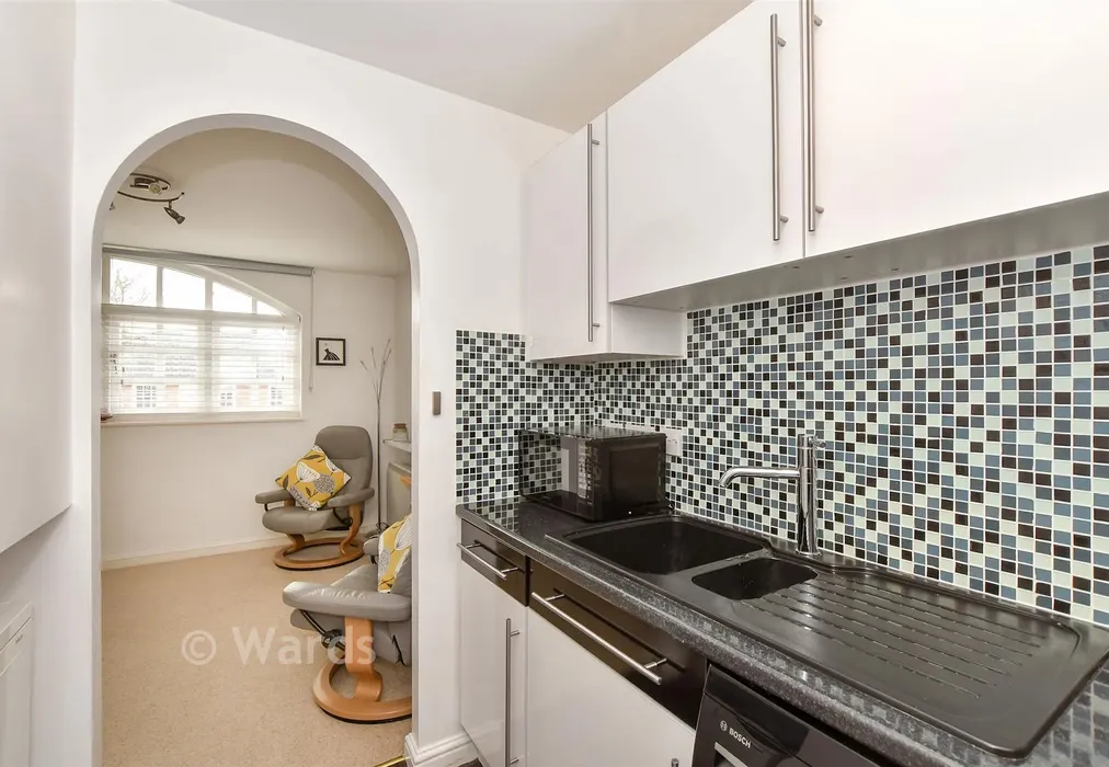 Kitchen - Swan Street, West Malling, Kent - Wards of Kent