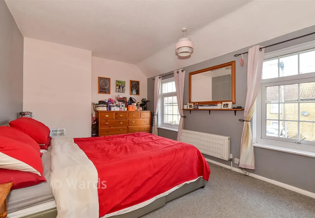 Bedroom 1 - Milner Crescent, Aylesham, Canterbury, Kent - Wards of Kent