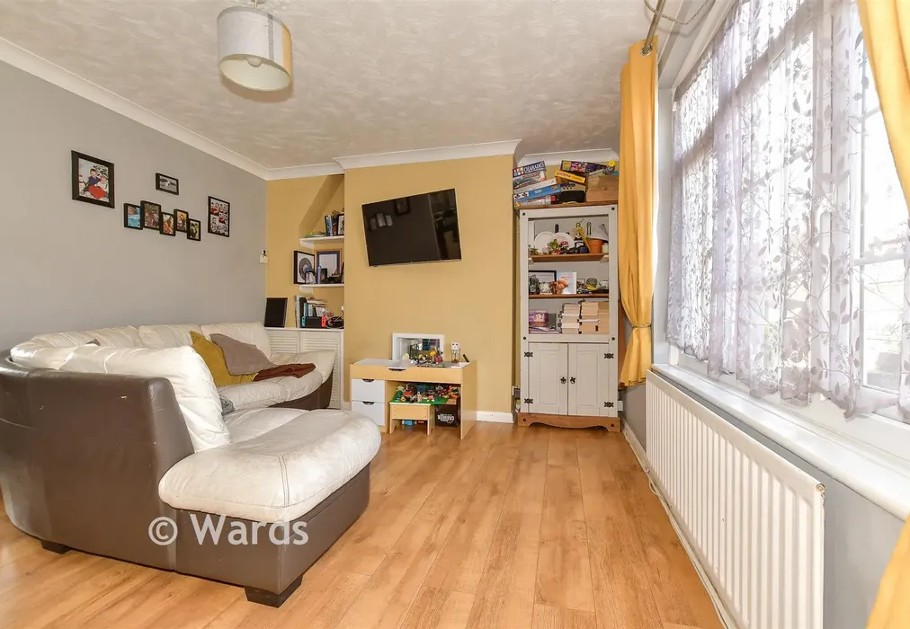 Lounge - Milner Crescent, Aylesham, Canterbury, Kent - Wards of Kent