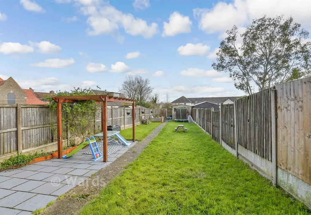 Rear Garden - Milner Crescent, Aylesham, Canterbury, Kent - Wards of Kent
