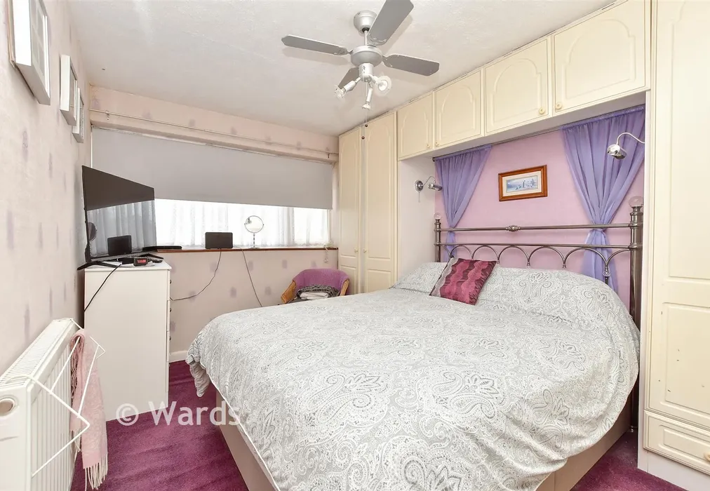 Bedroom 1 - Armytage Close, Hoo, Rochester, Kent - Wards of Kent