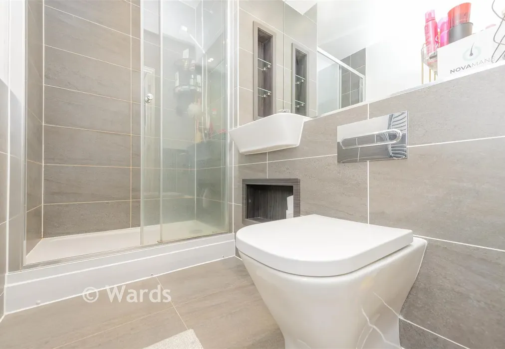 En-Suite Shower Room - Regal Walk, Bexleyheath, Kent - Wards of Kent