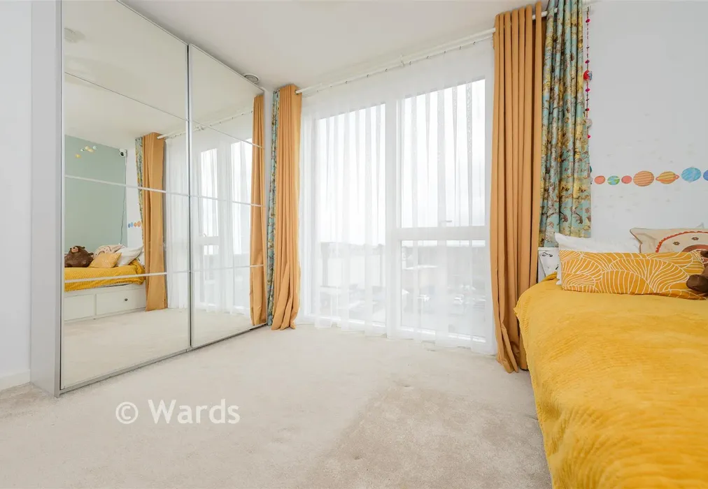 Bedroom 2 - Regal Walk, Bexleyheath, Kent - Wards of Kent