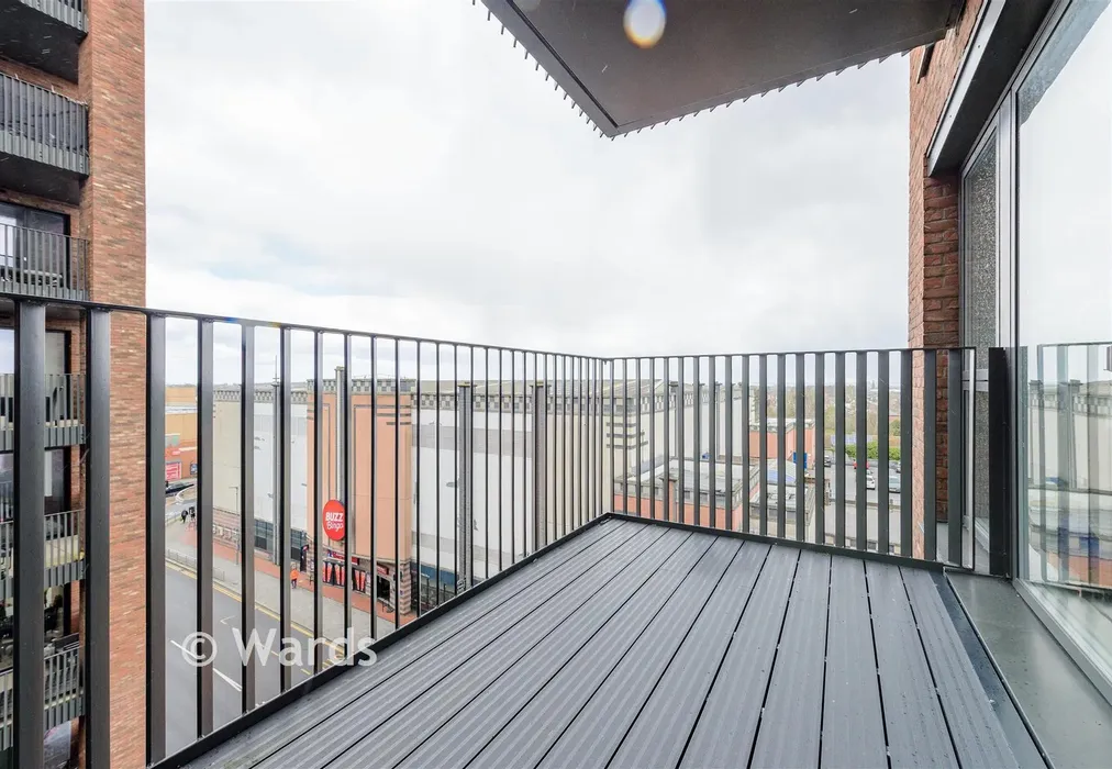 Balcony - Regal Walk, Bexleyheath, Kent - Wards of Kent