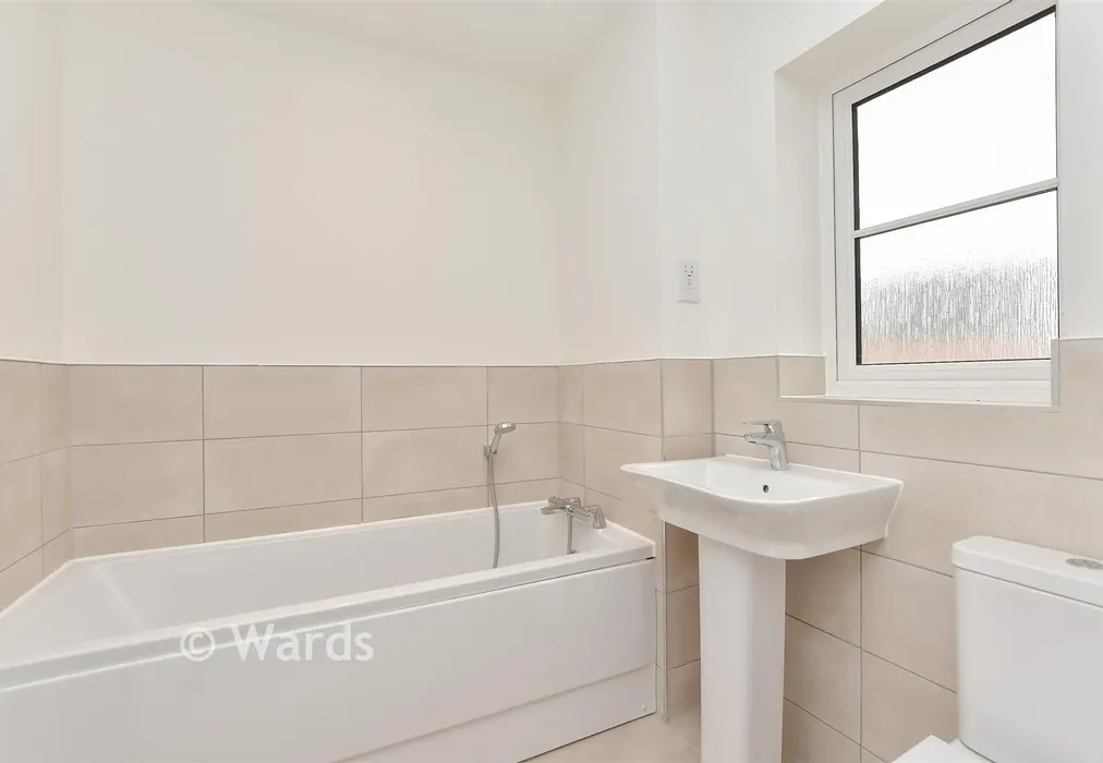 Bathroom - Blake Gardens, Scocles Road, Minster-On-Sea, Kent - Wards of Kent
