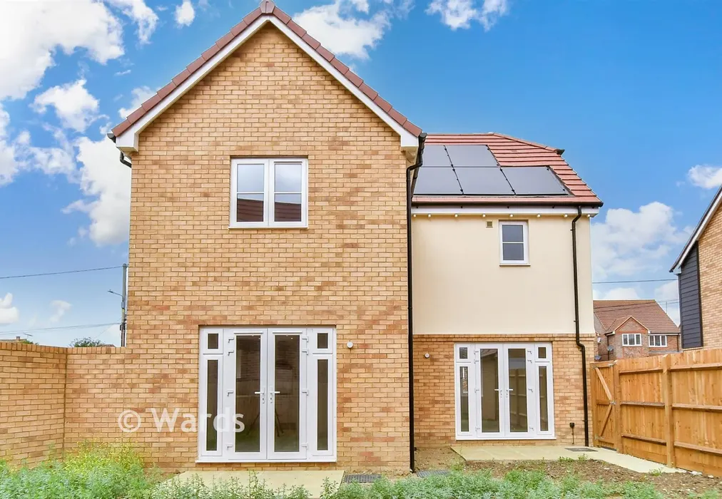 Rear Garden - Blake Gardens, Scocles Road, Minster-On-Sea, Kent - Wards of Kent