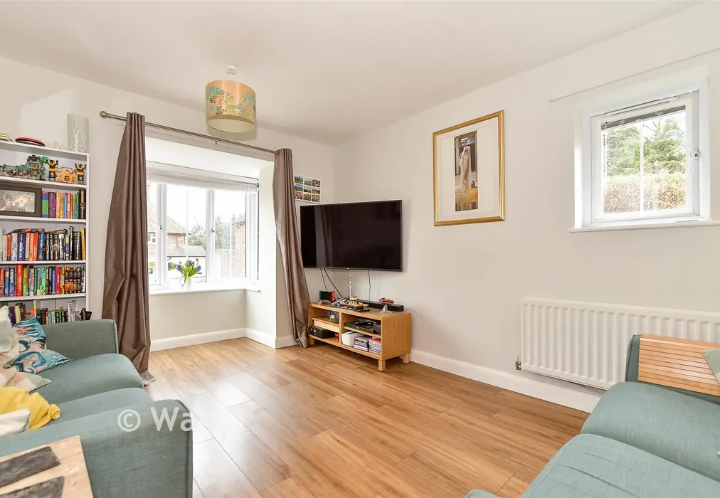 Lounge - Scott Road, Tonbridge, Kent - Wards of Kent