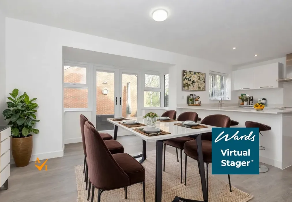 Family/Dining Area (Modern style) - Merlyn Drive, Kings Hill, West Malling, Kent - Wards of Kent
