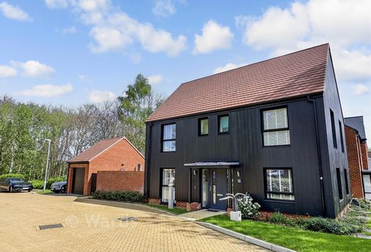 Merlyn Drive, Kings Hill, West Malling, Kent - Wards of Kent