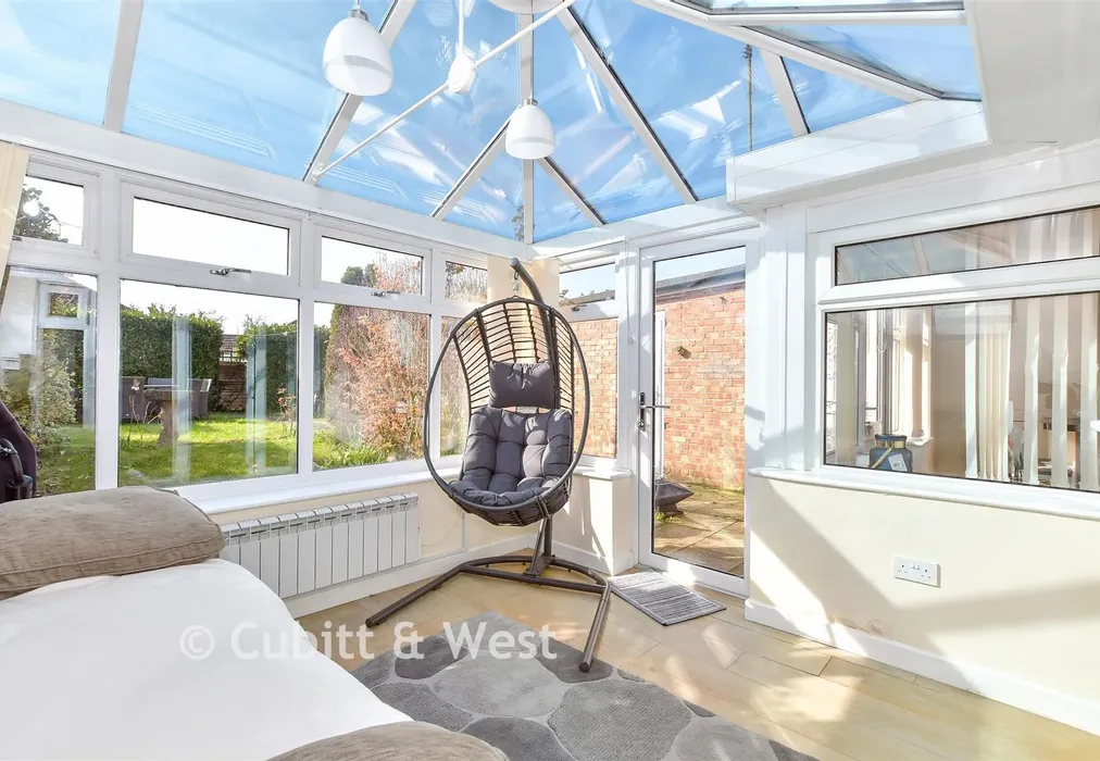 Conservatory - Scratchface Lane, Havant, Hampshire - Wards of Kent