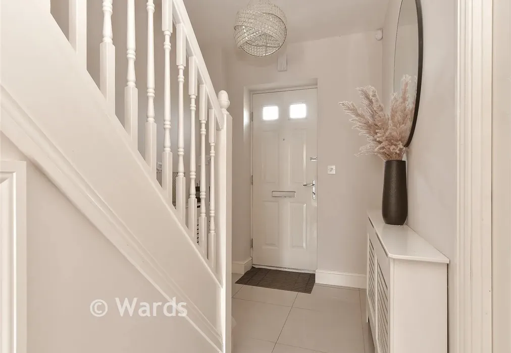 Entrance Hall - Butchers Green, Rainham, Gillingham, Kent - Wards of Kent
