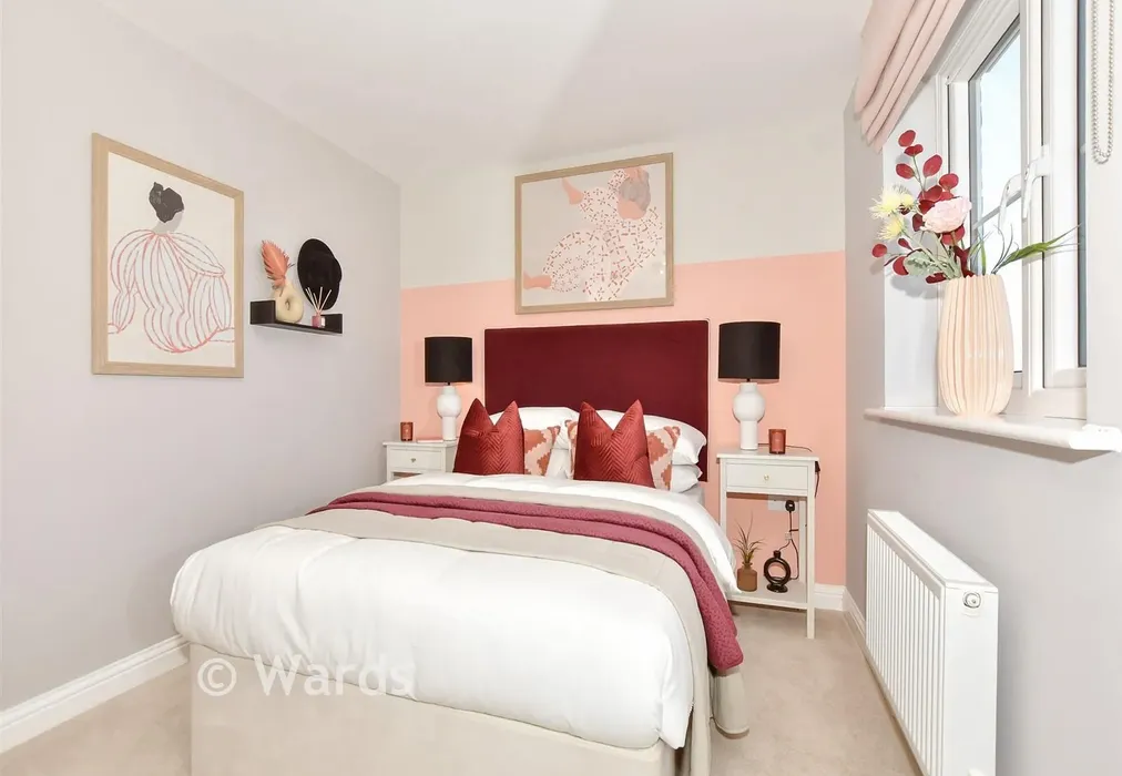 Bedroom 2 - Wellington Gardens, Cross Road, Walmer, Kent - Wards of Kent
