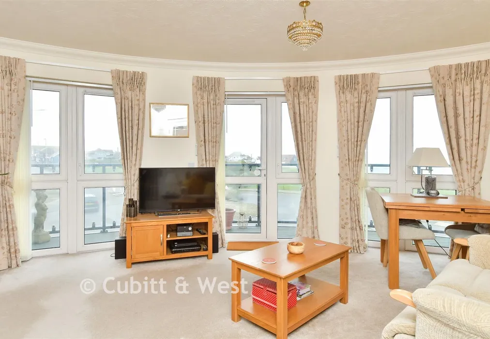 Lounge - Rowe Avenue, Peacehaven, East Sussex - Wards of Kent