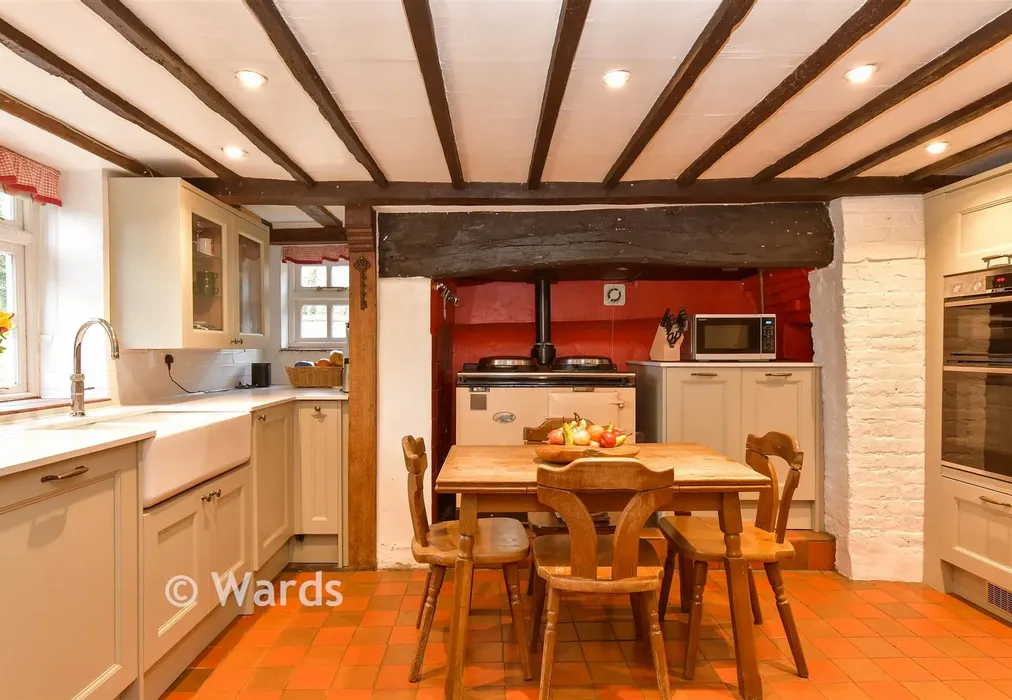 Kitchen - Quinton Road, Sittingbourne, Kent - Wards of Kent