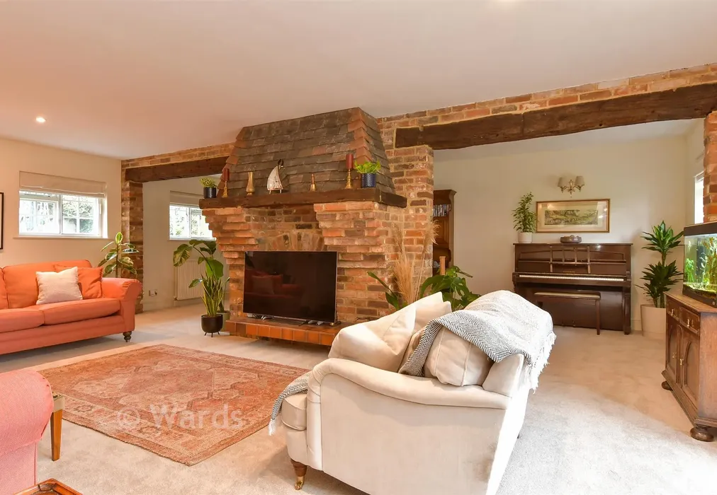 Lounge - Quinton Road, Sittingbourne, Kent - Wards of Kent