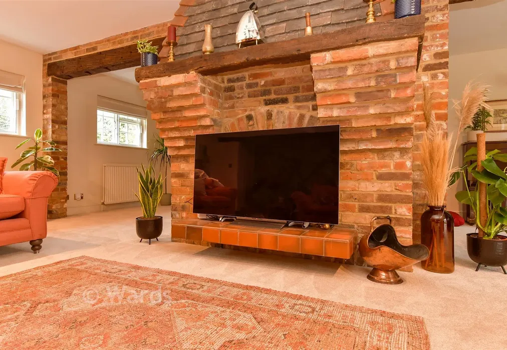 Internal Feature - Quinton Road, Sittingbourne, Kent - Wards of Kent