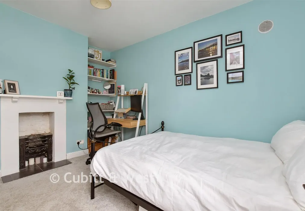 Bedroom 2 - Kingston Road, Leatherhead, Surrey - Wards of Kent