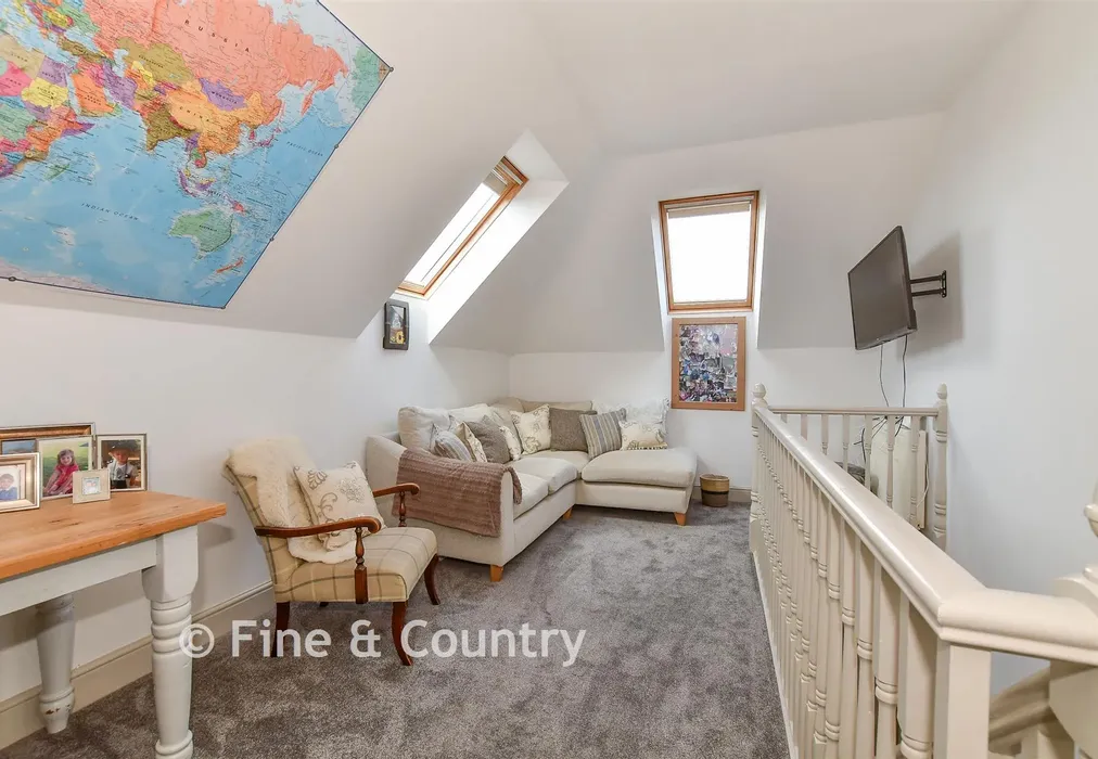 Landing/Lounge - Preston Hill, Wingham, Canterbury, Kent - Wards of Kent